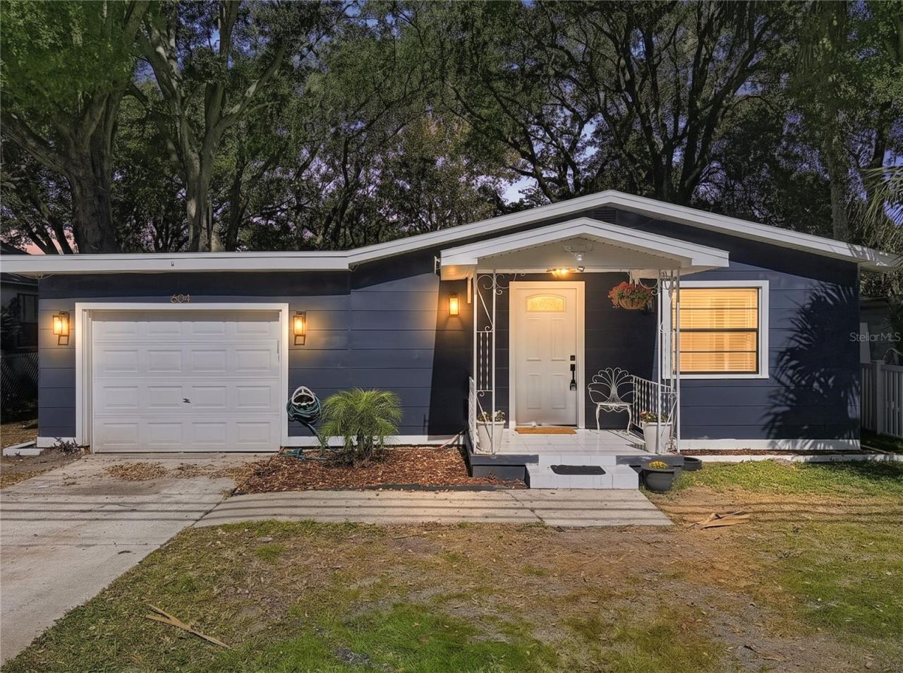 Photo 3 of 604 6th St, Holly Hill, FL 32117