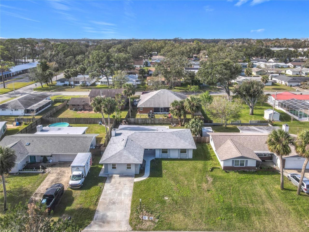 Photo 2 of 1428 Margina Ave, Daytona Beach, FL 32114