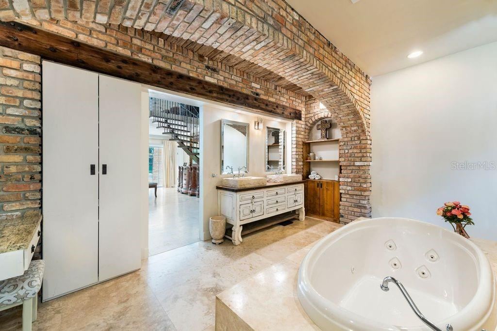 Photo 4 of 2627 John Anderson Dr, Ormond Beach, FL 32176