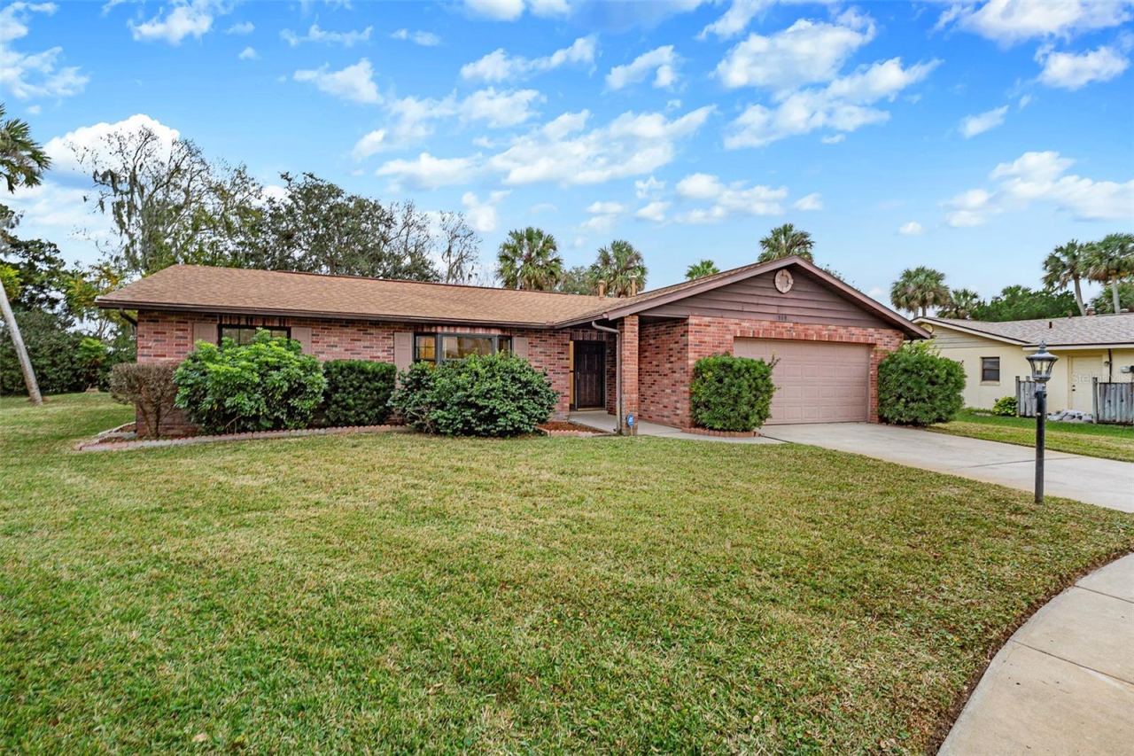 Photo 2 of 109 Nathan Hale Ct, Daytona Beach, FL 32119