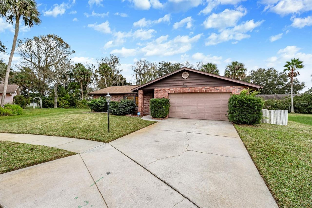 Photo 3 of 109 Nathan Hale Ct, Daytona Beach, FL 32119