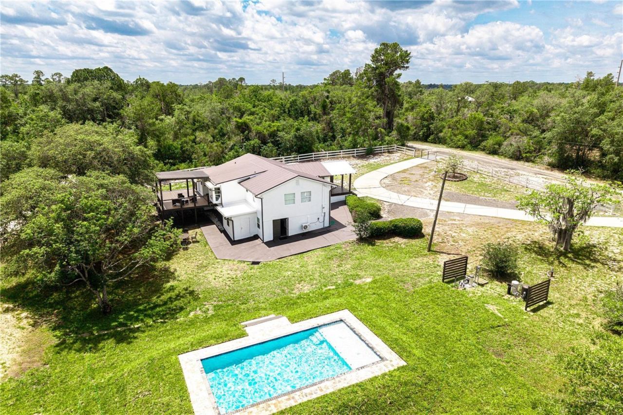 2409 Lake Tiny Rd, Deltona