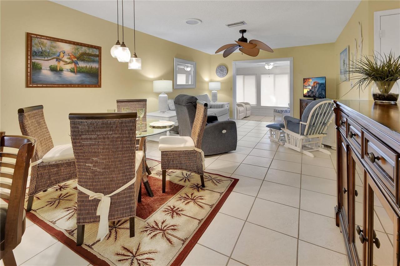 Photo 2 of 7 Fairway Ct #7, Deland, FL 32724