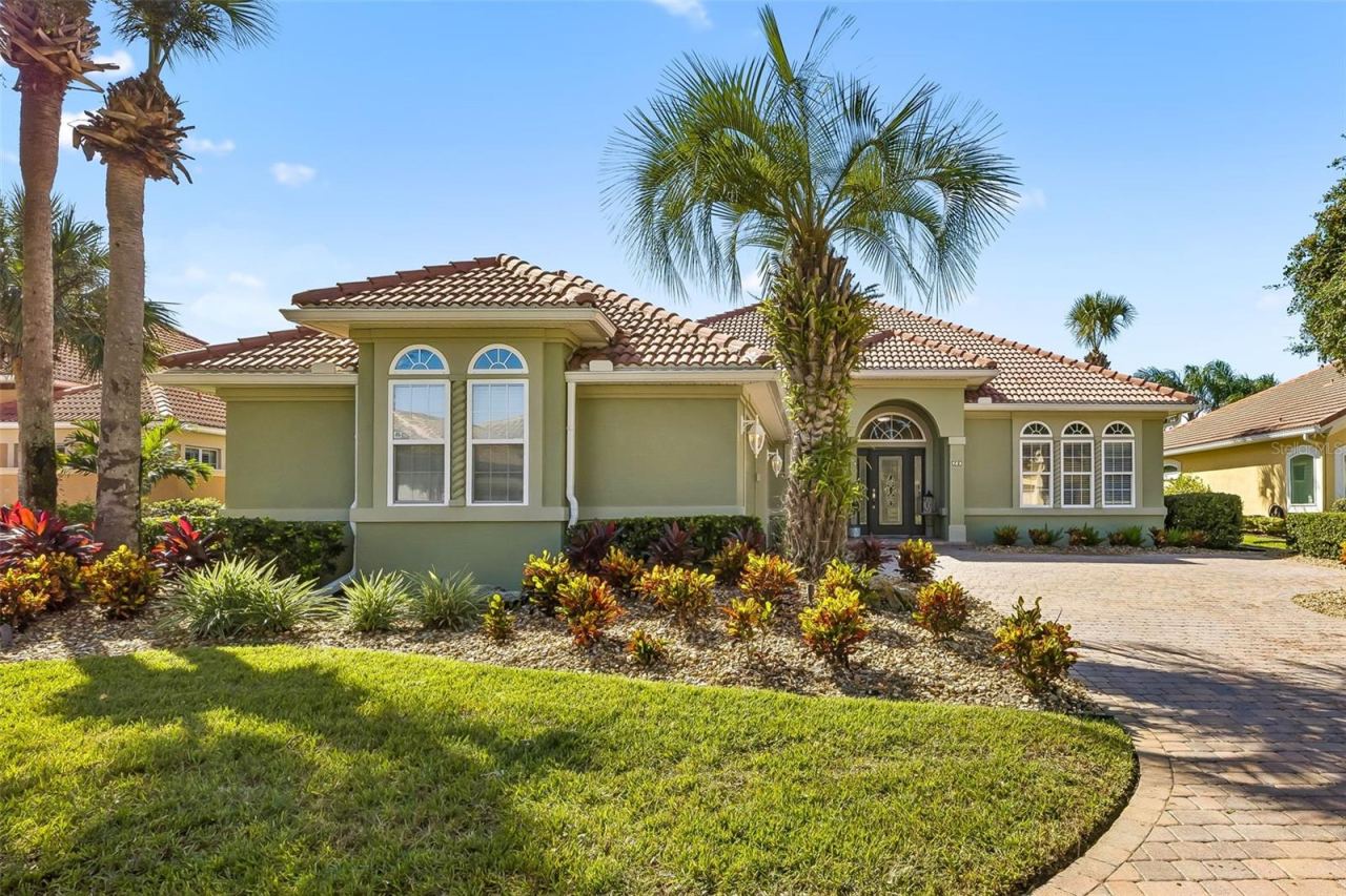 Photo 2 of 28 Oak View Cir E, Palm Coast, FL 32137