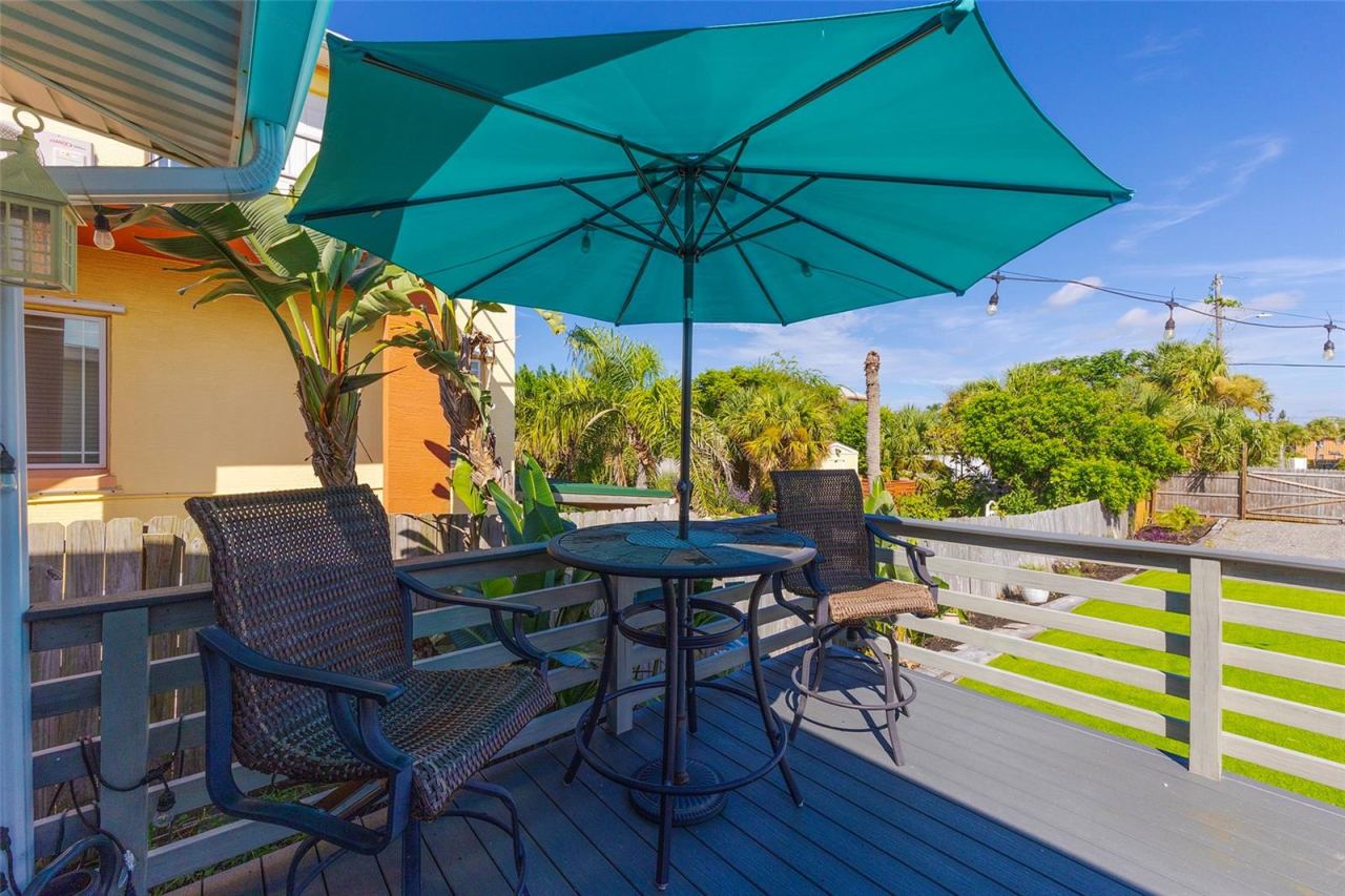 Photo 2 of 109 Park Ave, Daytona Beach, FL 32118