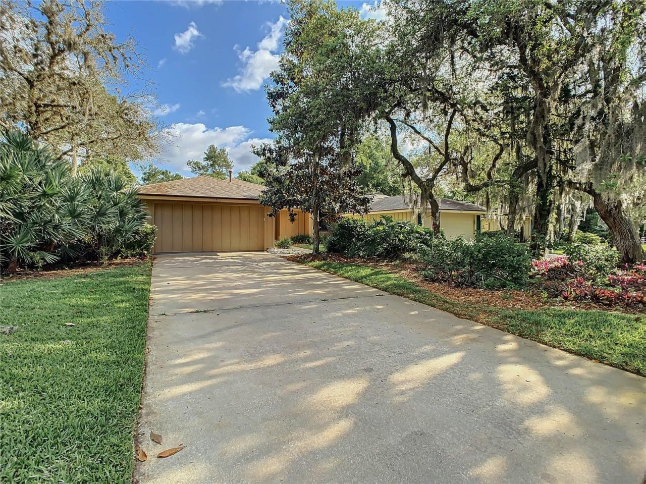 697 Saint Andrews Cir, New Smyrna Beach