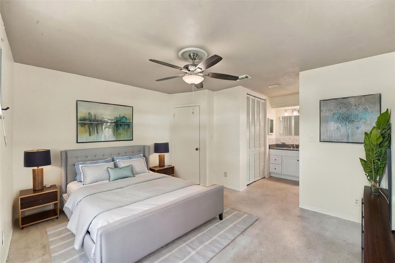 Photo 2 of 1312 Margina Ave, Daytona Beach, FL 32114