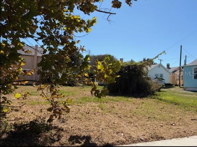 Photo 2 of 415 5th Ave, Daytona Beach, FL 32118