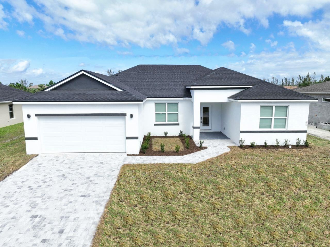 Photo 2 of 1979 E Chapel Dr, Deltona, FL 32738