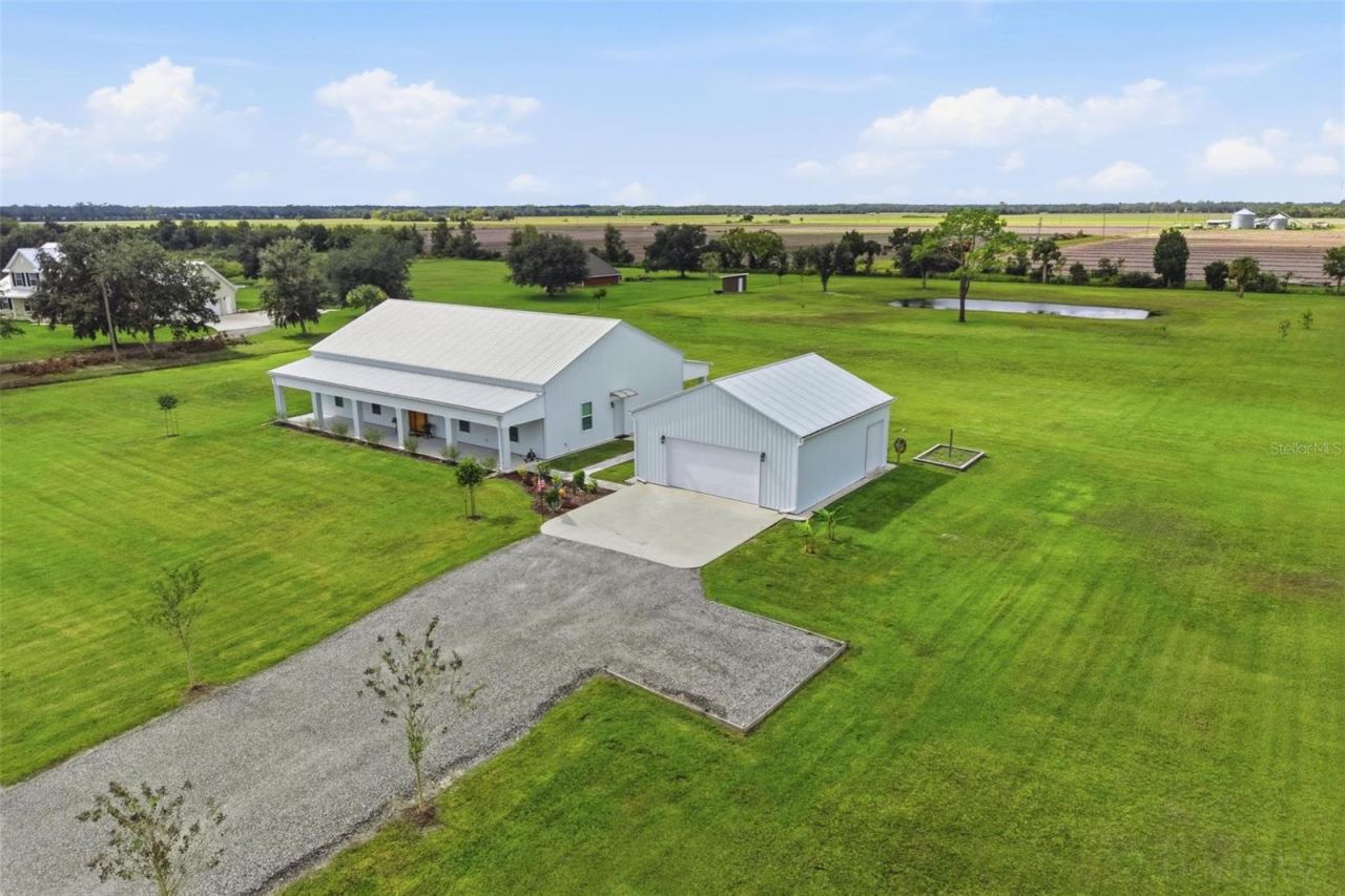 222 County Road 15, Bunnell