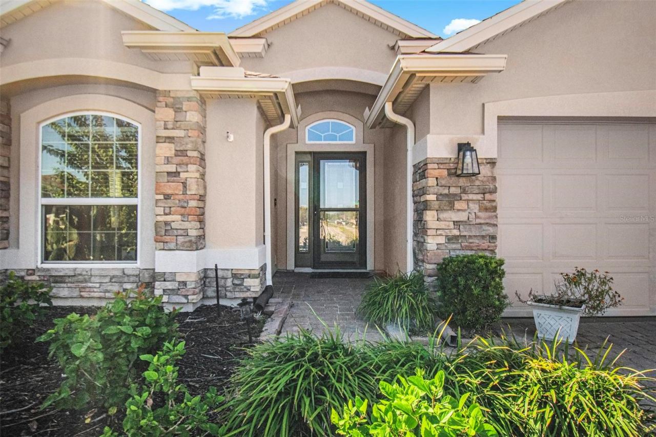 Photo 3 of 21 Arrowhead Dr, Palm Coast, FL 32137