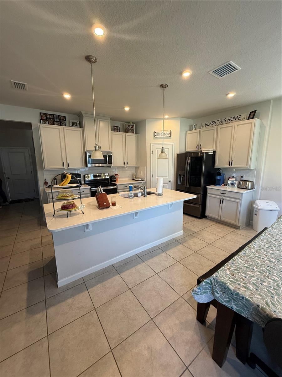 Photo 3 of 5013 Grand Teton Ct, Deland, FL 32724
