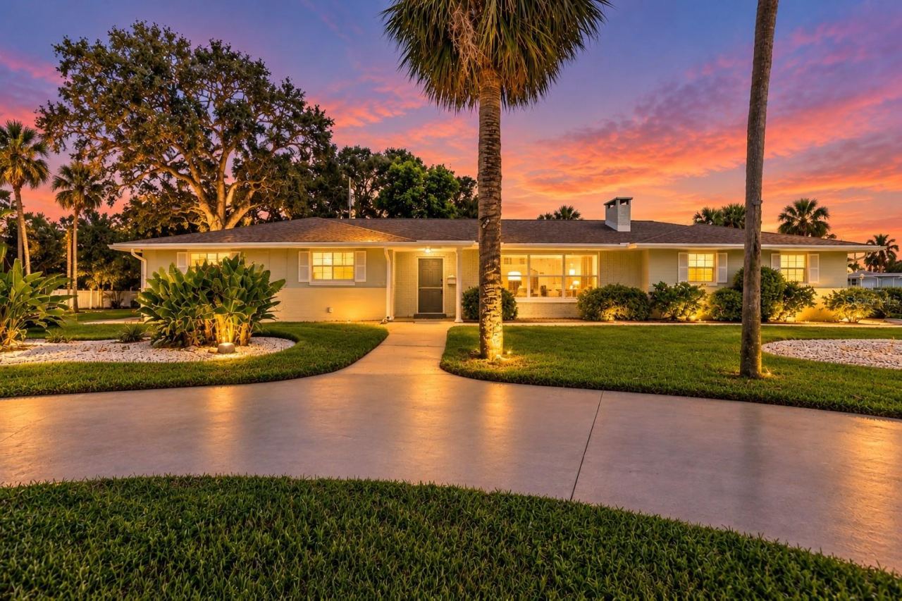 1903 John Anderson Dr, Ormond Beach