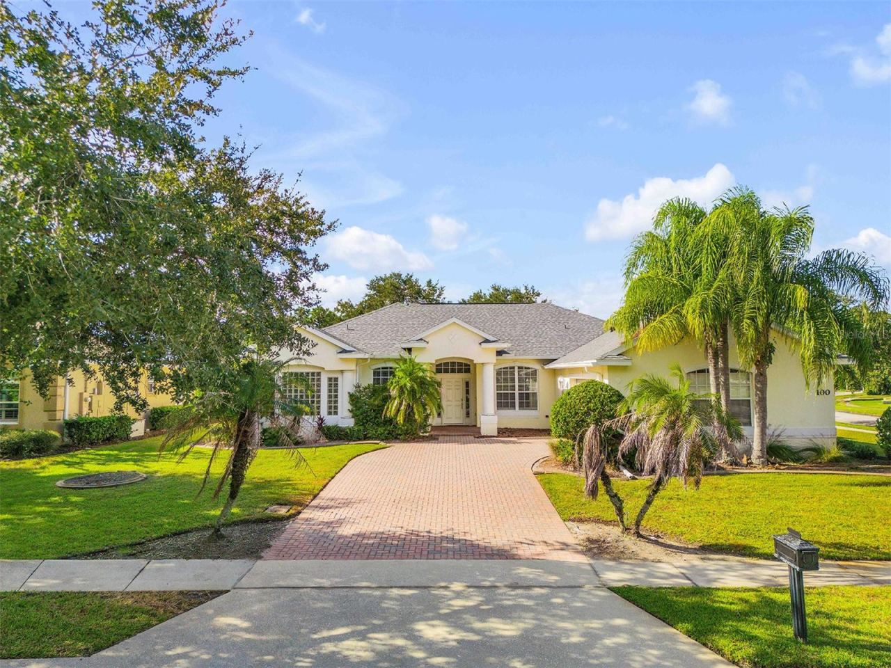100 Berg Ct, Daytona Beach