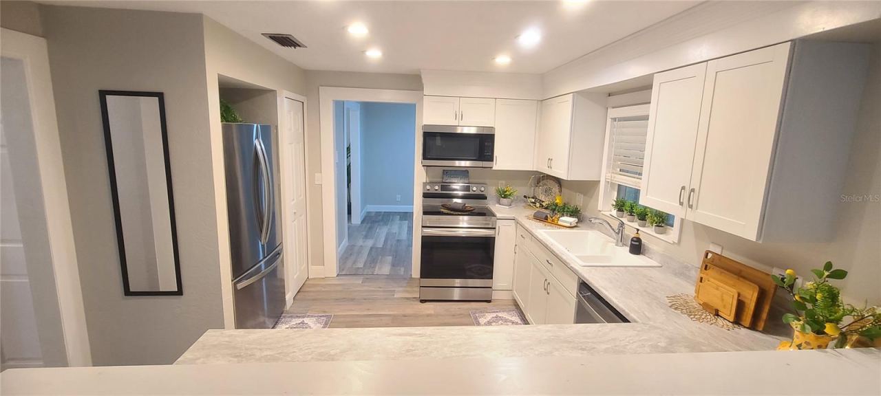 Photo 3 of 109 Wimbledon Ct, Port Orange, FL 32127