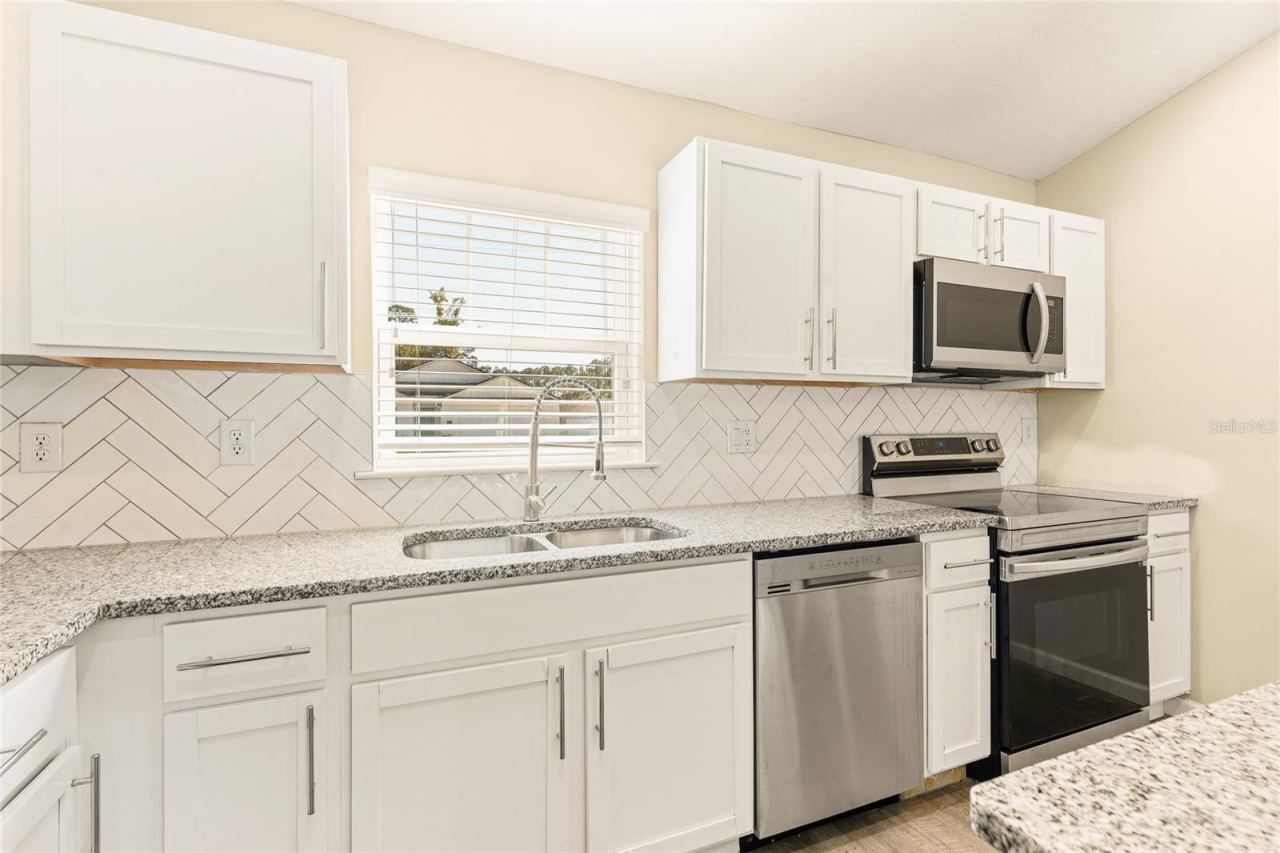 Photo 5 of 3 Pierce Ln, Palm Coast, FL 32164