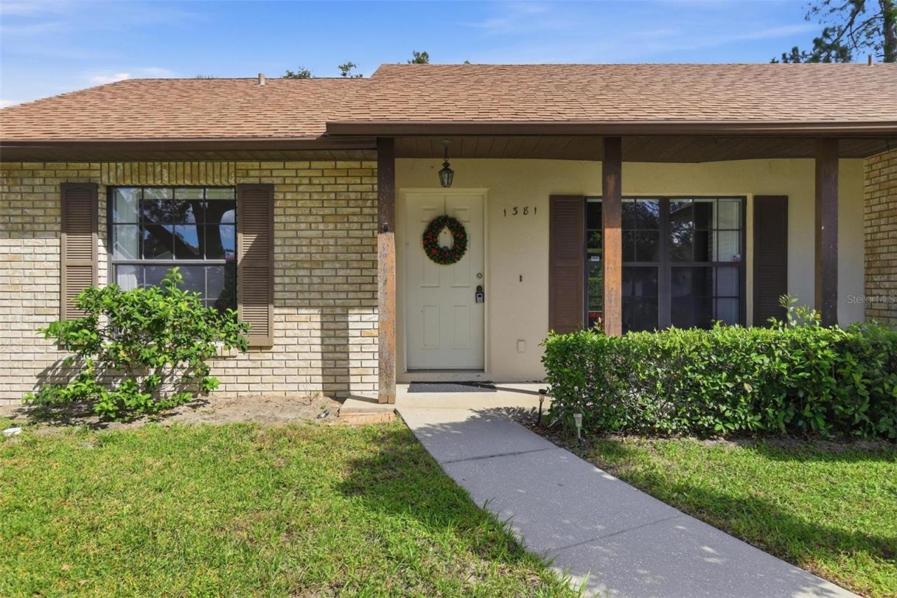 Photo 2 of 1381 Heather Glen Dr, Deland, FL 32724