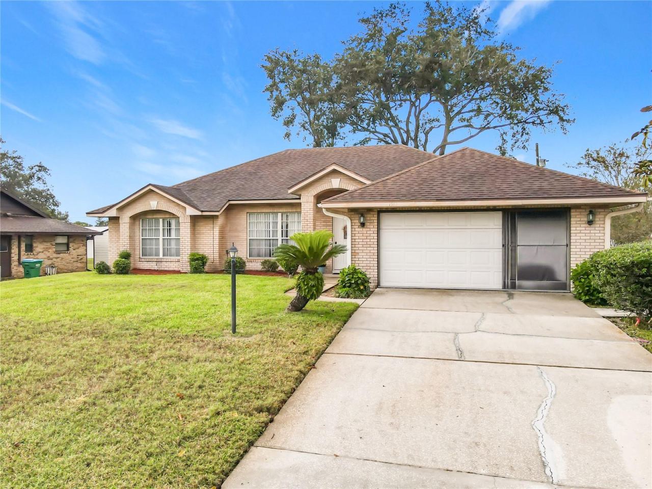 Photo 2 of 1912 Vienna Ave, Deltona, FL 32725