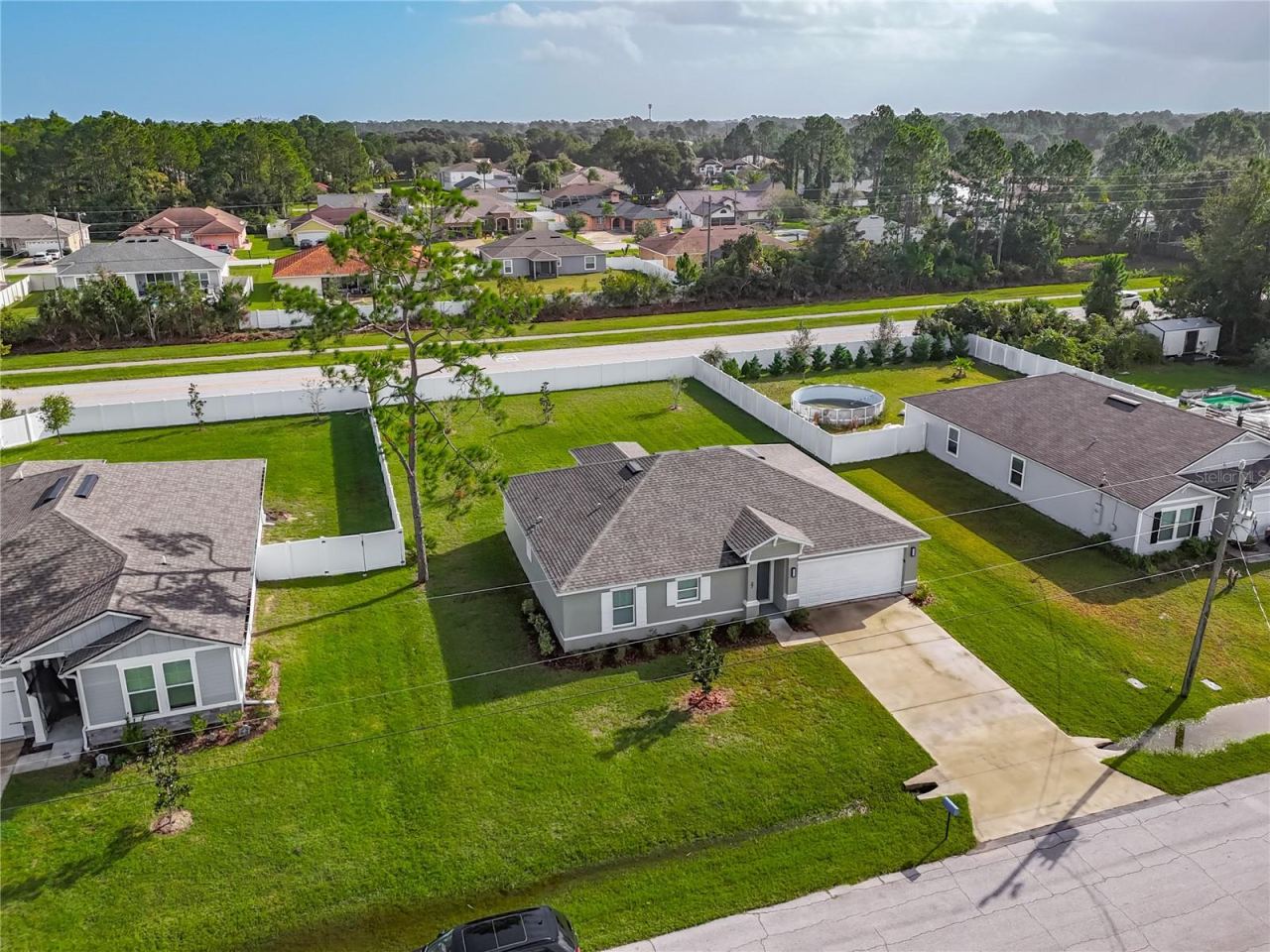 Photo 3 of 27 Freeland Ln, Palm Coast, FL 32137