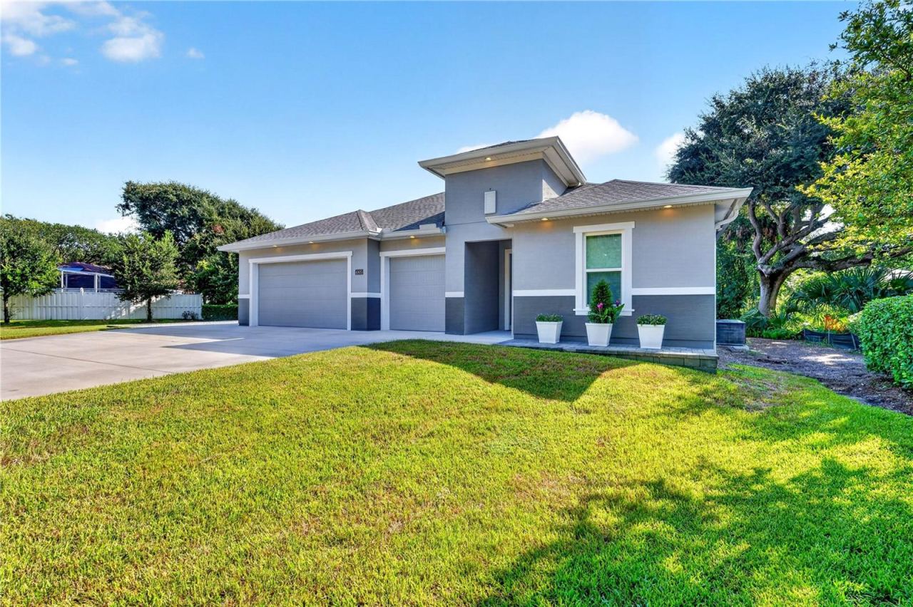 Photo 3 of 4805 S Peninsula Dr, Ponce Inlet, FL 32127