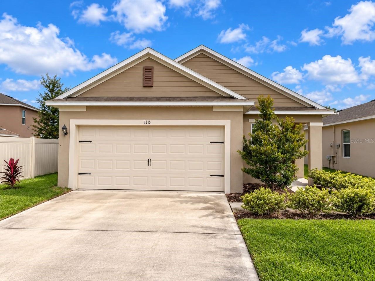 1015 Victoria Parc Ave, Orange City