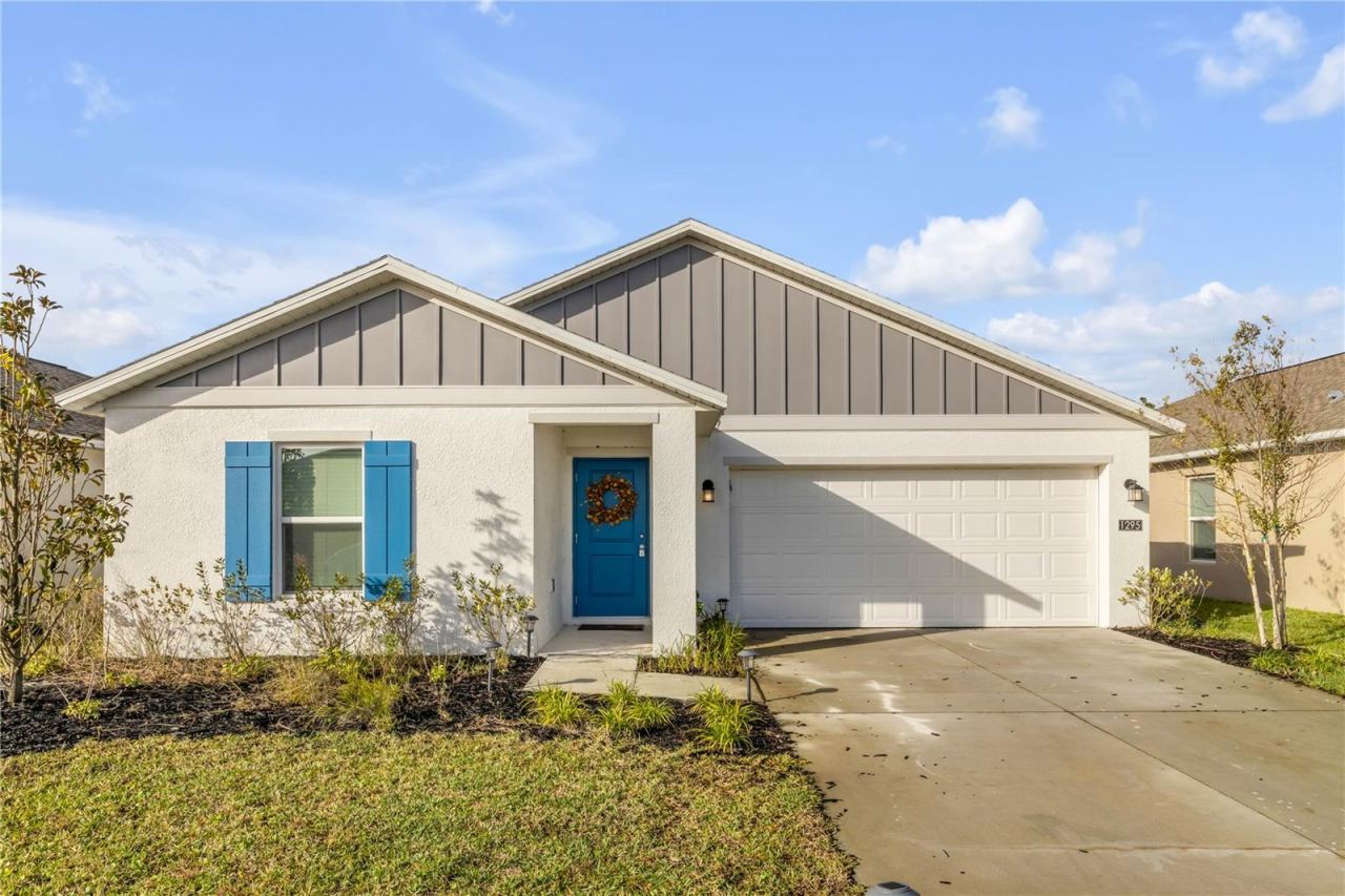 1295 Belle Isle Ln, Daytona Beach