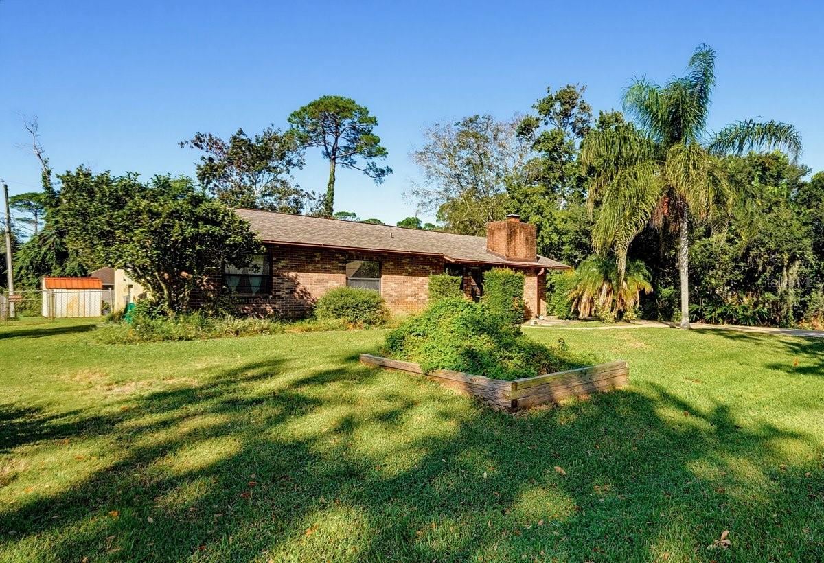 Photo 2 of 2226 Vista Palm Dr, Edgewater, FL 32141