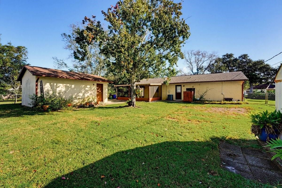 Photo 3 of 2226 Vista Palm Dr, Edgewater, FL 32141