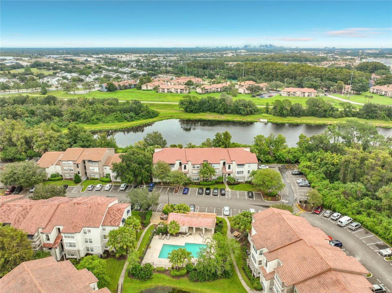 5140 Conroy Rd #18, Orlando