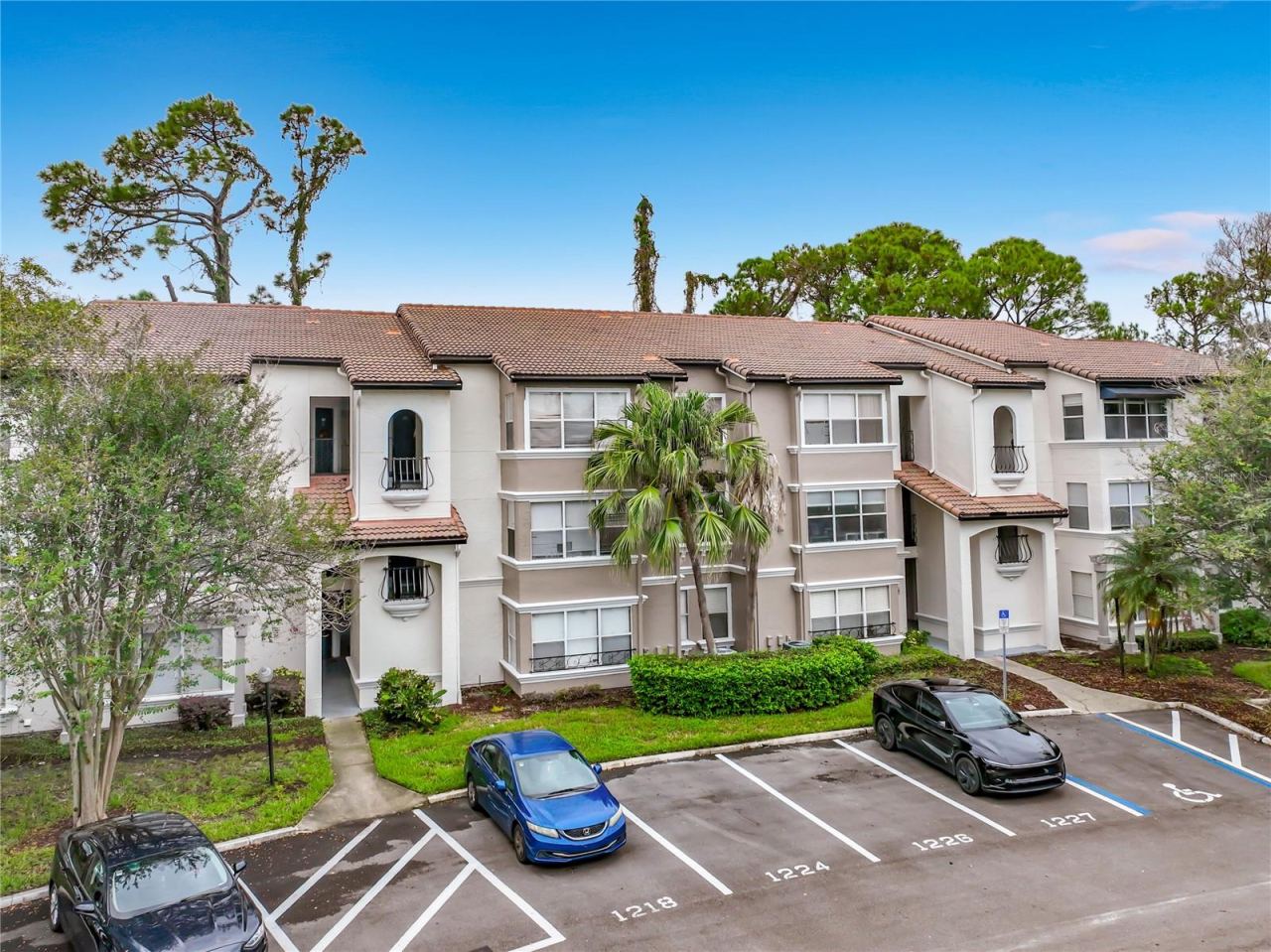 5148 Conroy Rd #34, Orlando