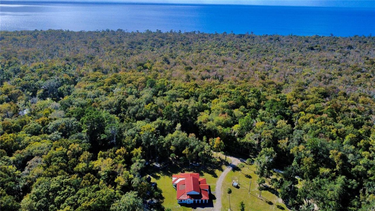 Photo 2 of 1140 Four Wheel Dr, Pierson, FL 32180