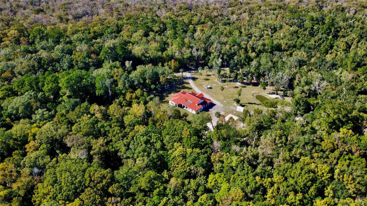 Photo 3 of 1140 Four Wheel Dr, Pierson, FL 32180