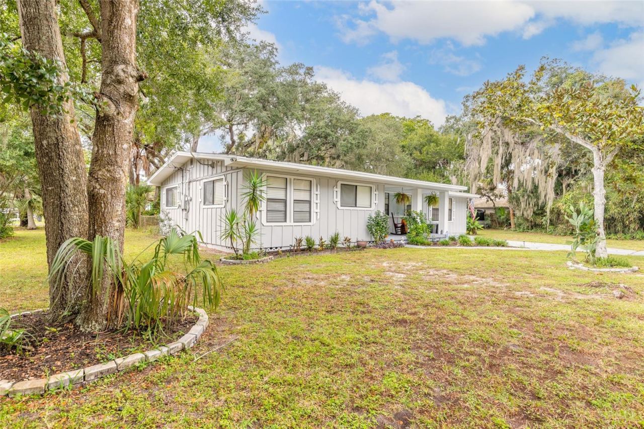 Photo 3 of 5221 Bretts St, Port Orange, FL 32127