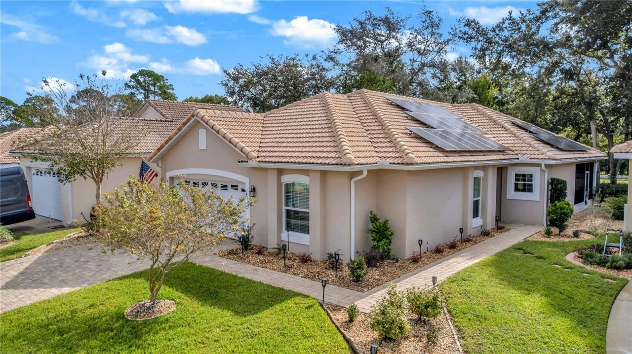 Photo 3 of 413 Fenwick Ct, Debary, FL 32713