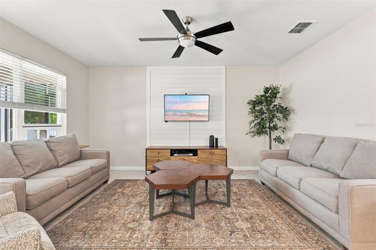Photo 3 of 704 Red Hawk Ln, Deltona, FL 32725