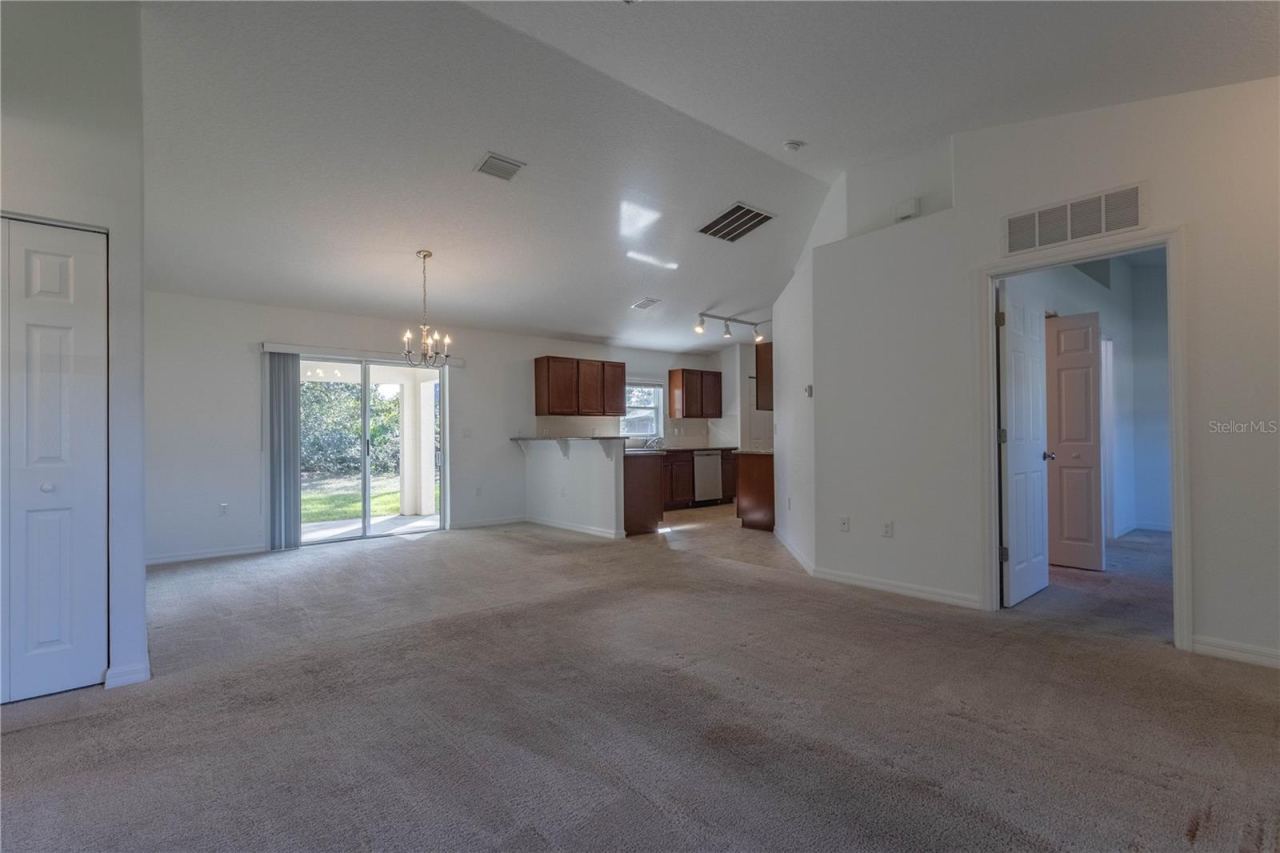 Photo 3 of 21 Whetstone Ln, Palm Coast, FL 32164