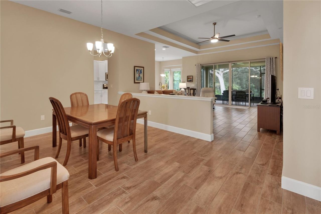 Photo 3 of 603 Newhall Ln, Debary, FL 32713