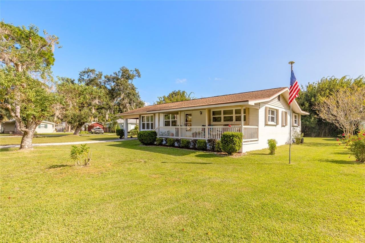 Photo 3 of 361 Hammond St, New Smyrna Beach, FL 32168