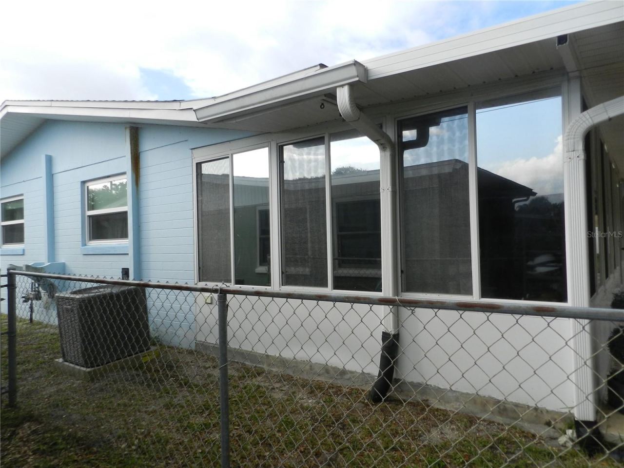 Photo 2 of 816 E 10th Ave, New Smyrna Beach, FL 32169