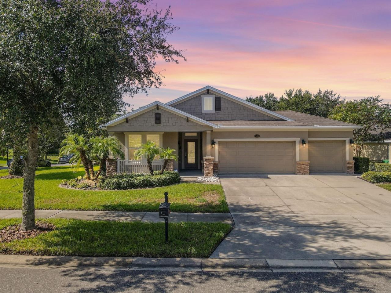 500 W Victoria Trails Blvd, Deland, FL 32724